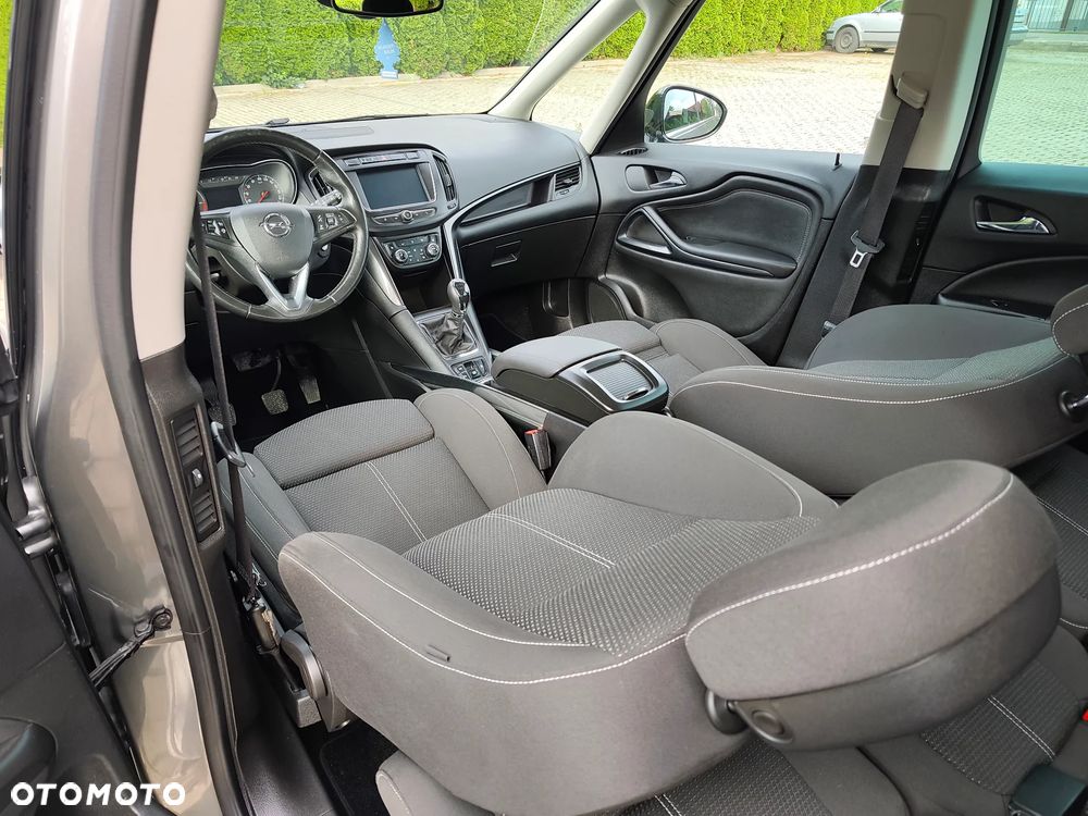 Opel Zafira 2.0 D (CDTI ecoFLEX) Start/Stop Innovation - 28