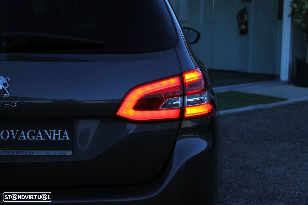 Peugeot 308 SW 1.5 BlueHDi Style - 34