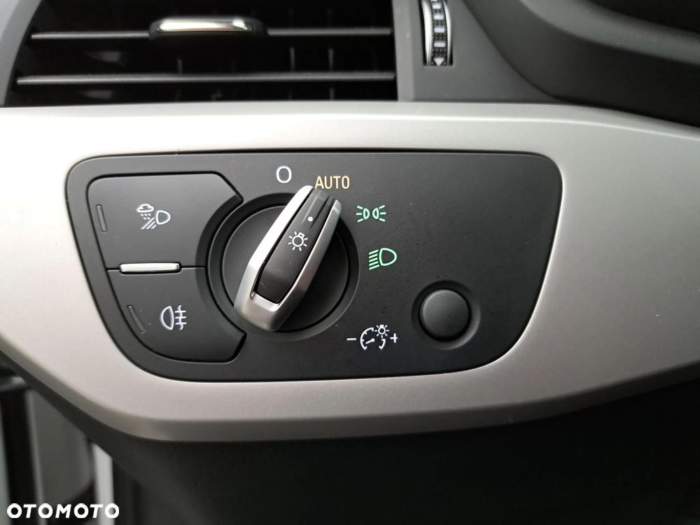 Audi A4 Limousine 35 TFSI S tronic - 21