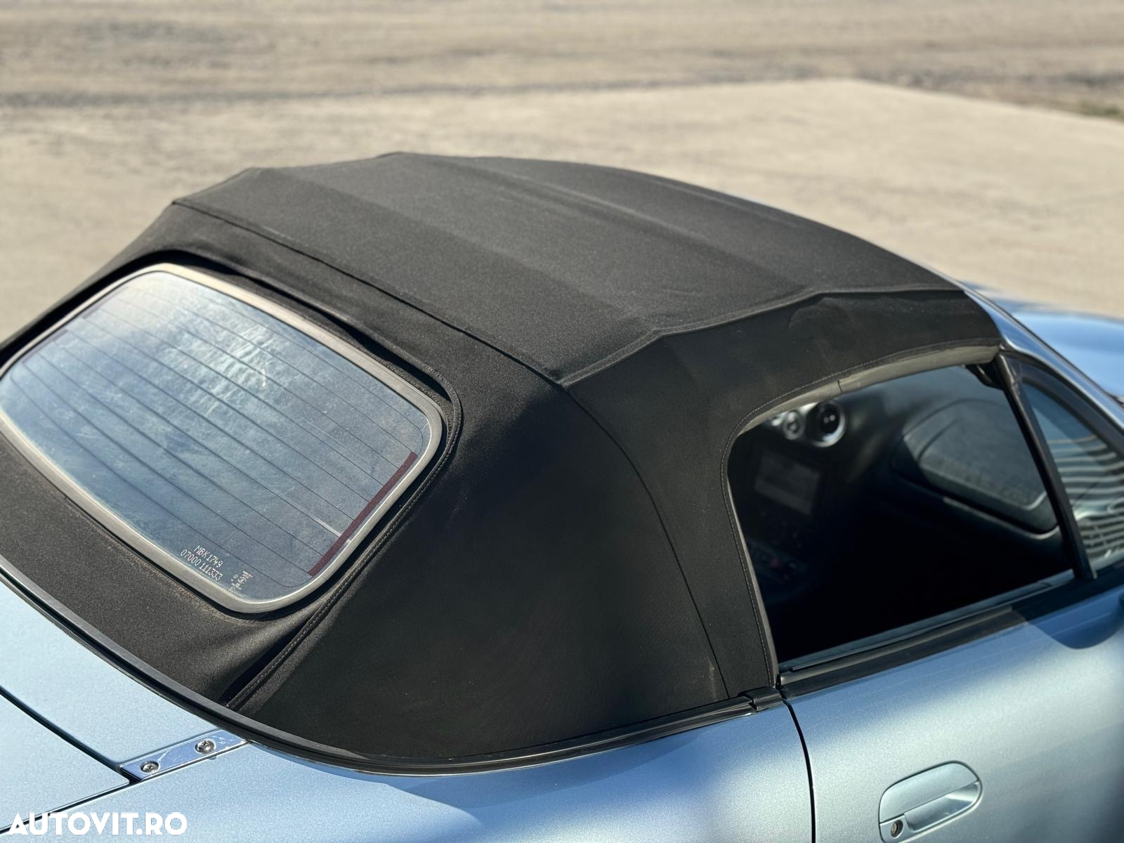 Mazda MX-5 1.6i - 9