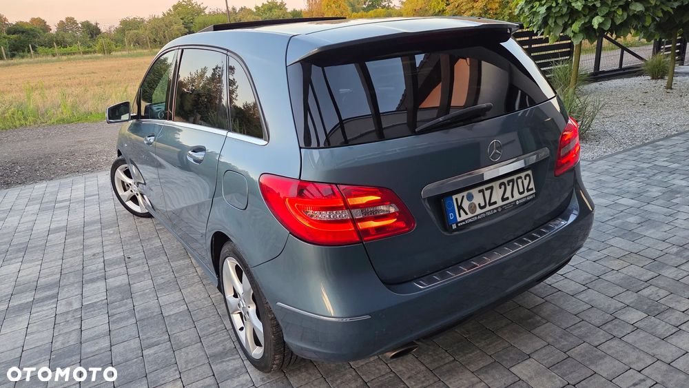 Mercedes-Benz Klasa B 200 (BlueEFFICIENCY) - 28