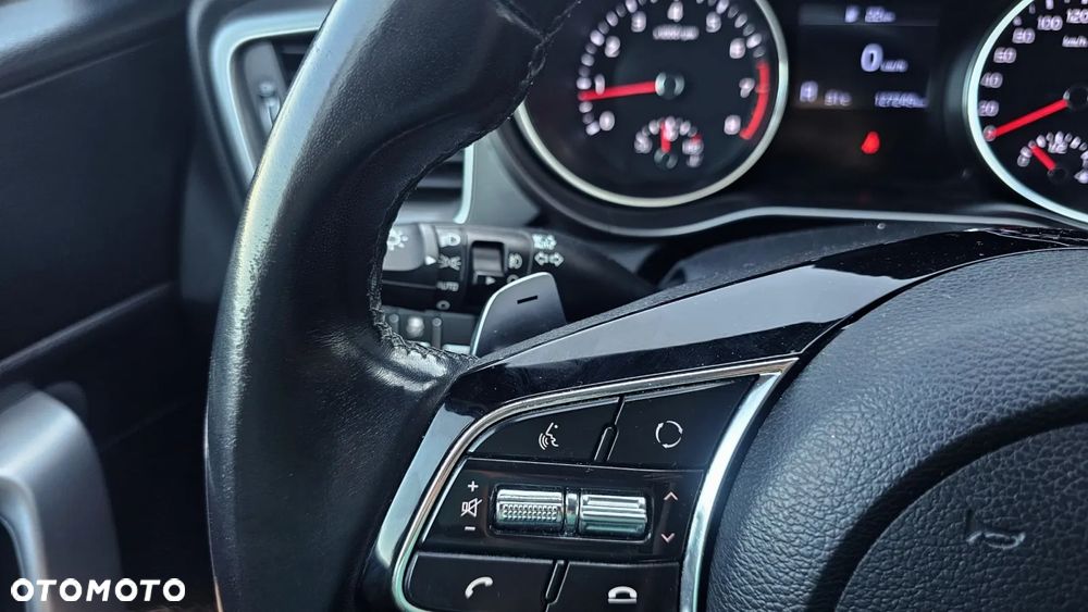 Kia Ceed 1.4 T-GDI L DCT - 11