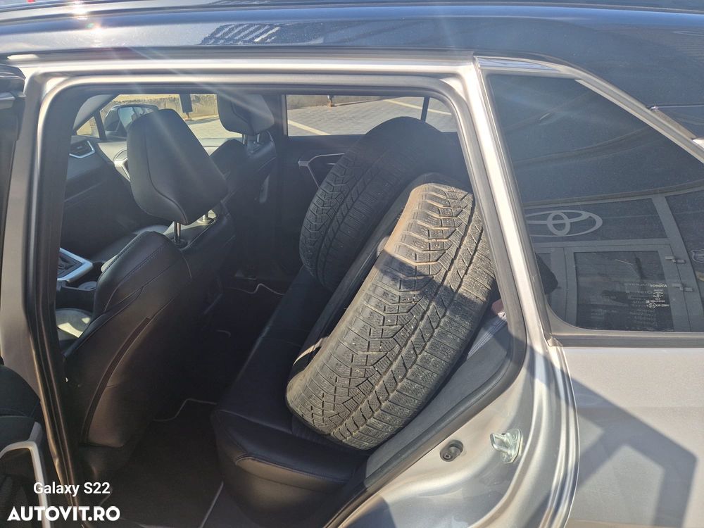 Toyota RAV4 - 21