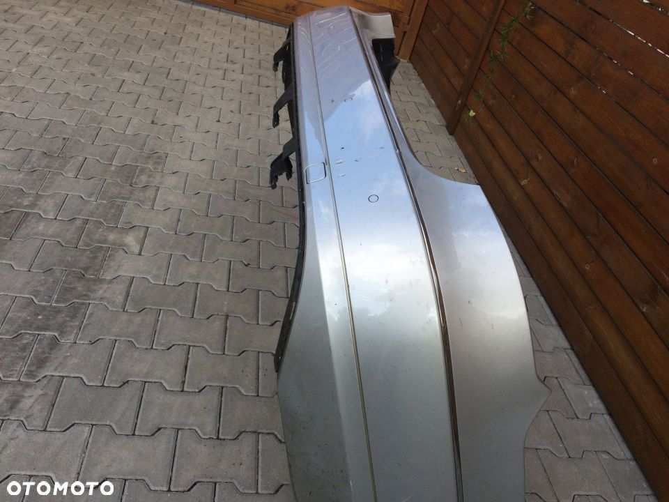 mercedes 212 zderzak tyl avangarde - 3