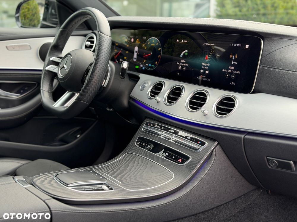 Mercedes-Benz Klasa E 200 4-Matic AMG - 20