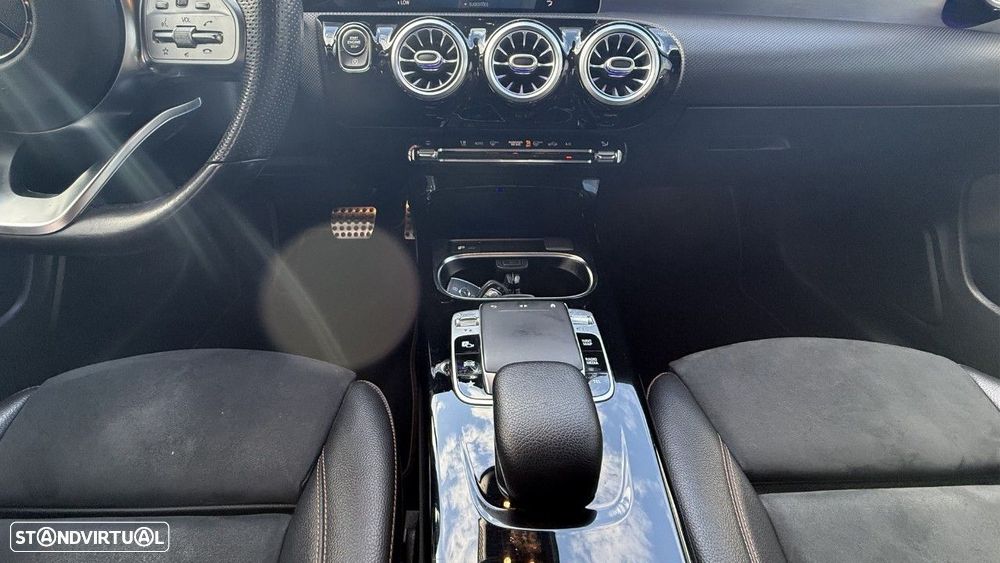 Mercedes-Benz CLA 220 - 12