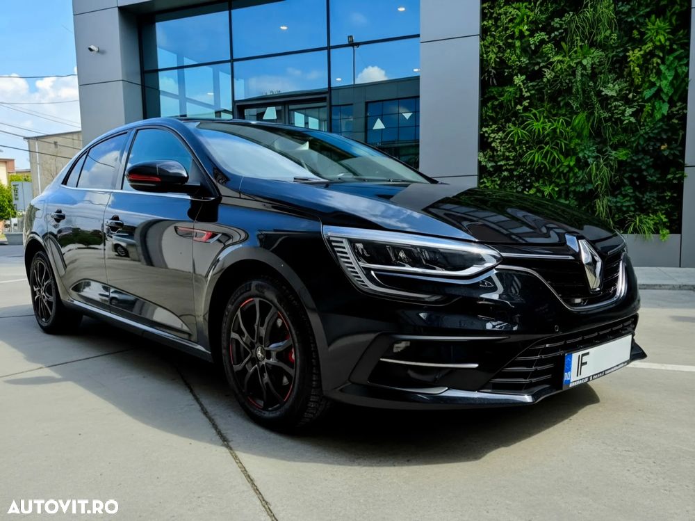 Renault Megane TCE 140 Techno - 8