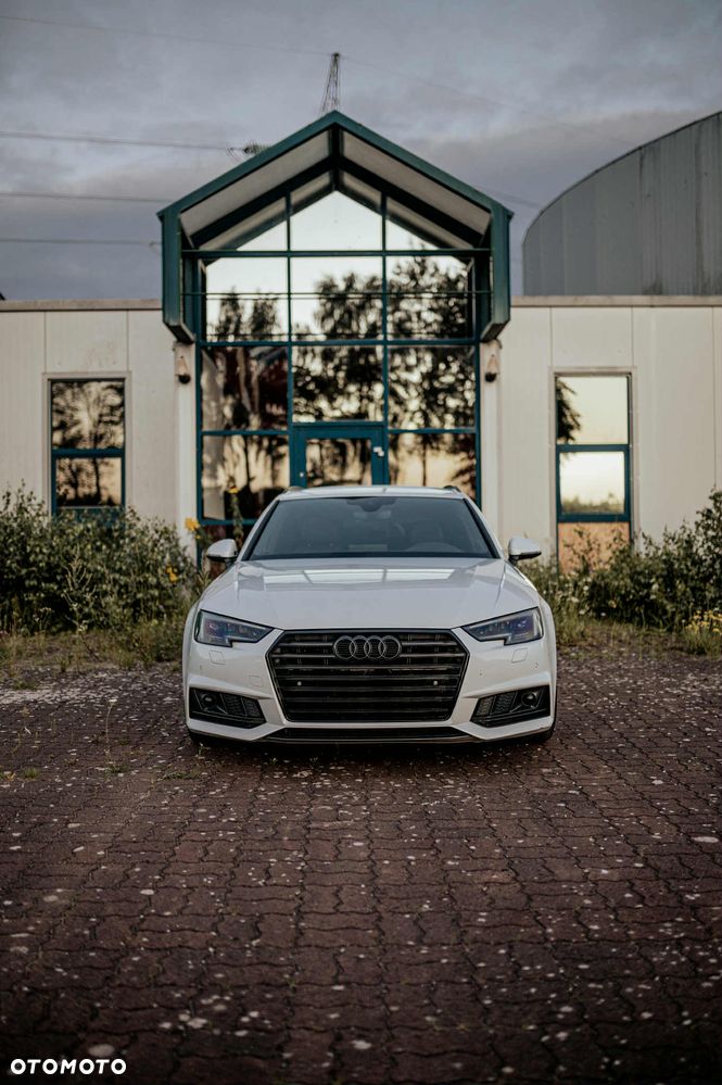 Audi A4 Avant 2.0 TDI S tronic - 1