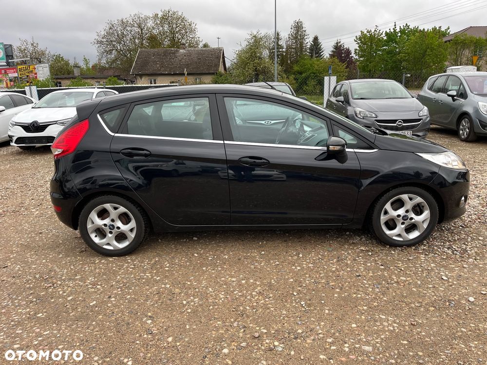 Ford Fiesta 1.25 Titanium - 24