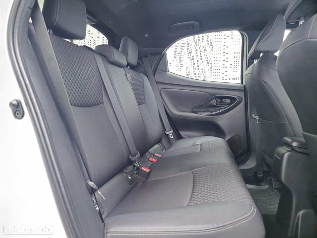 Toyota Yaris - 7