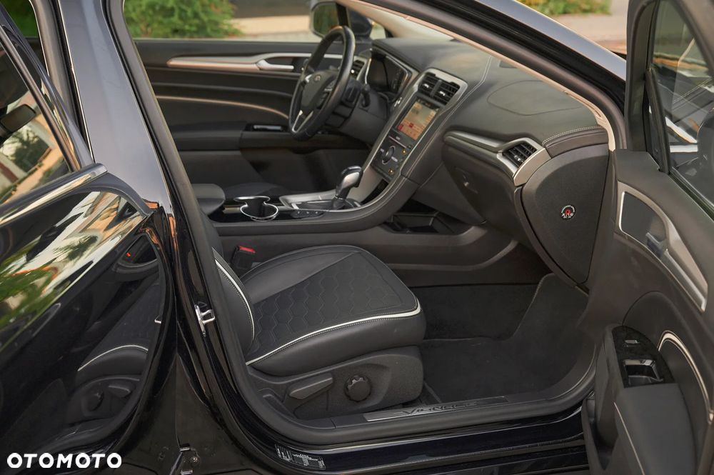 Ford Mondeo 2.0 TDCi Start-Stopp PowerShift-Aut Vignale - 19