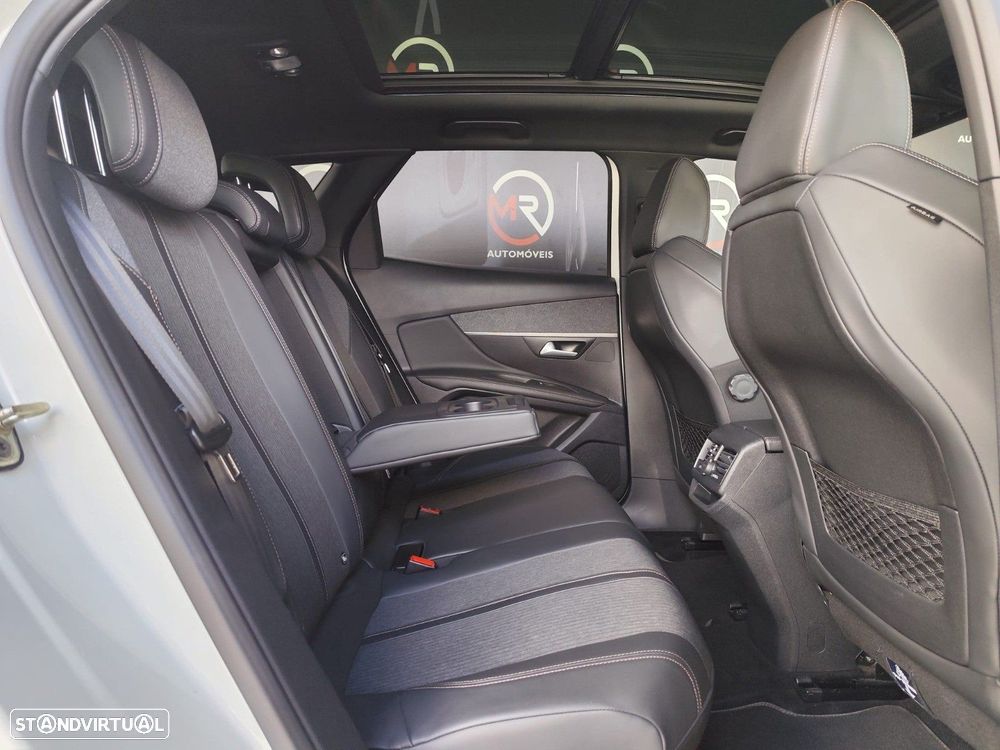 Peugeot 3008 1.6 BlueHDi GT Line Grip Control EAT6 - 38