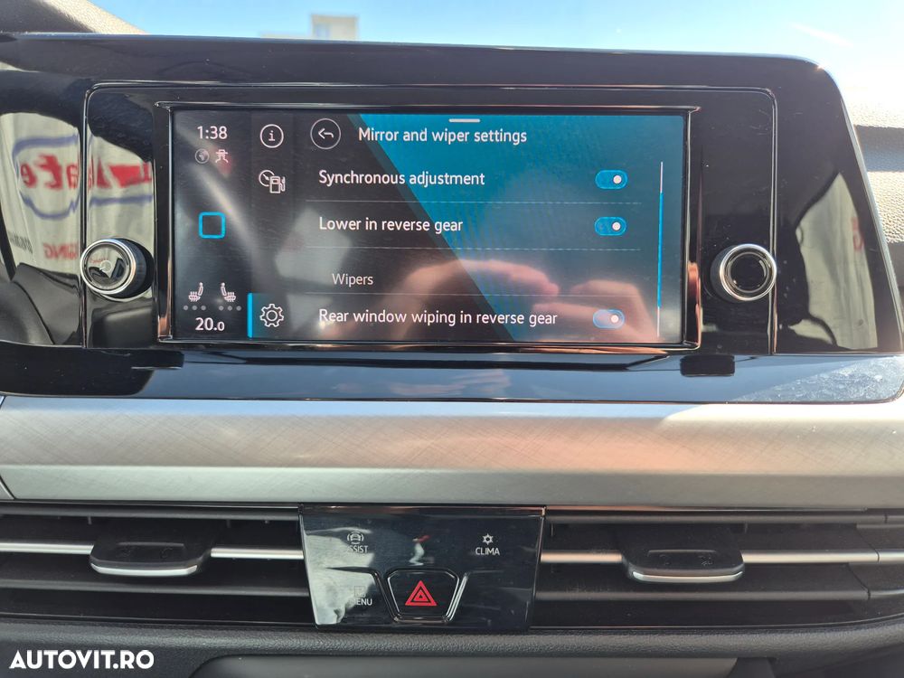 VOLKSWAGEN Golf 2024 — imagine 25