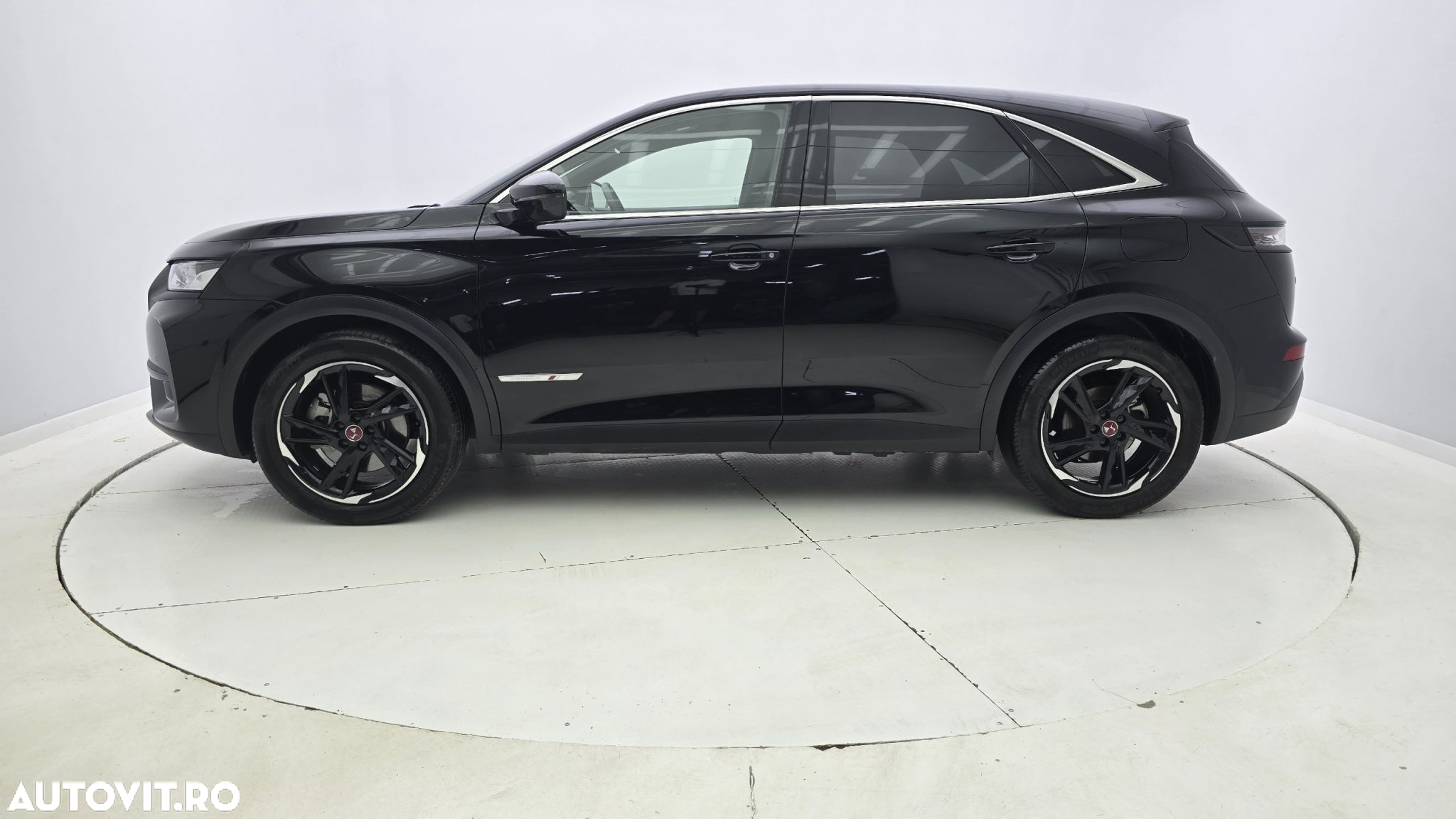 DS Automobiles DS 7 Crossback - 9