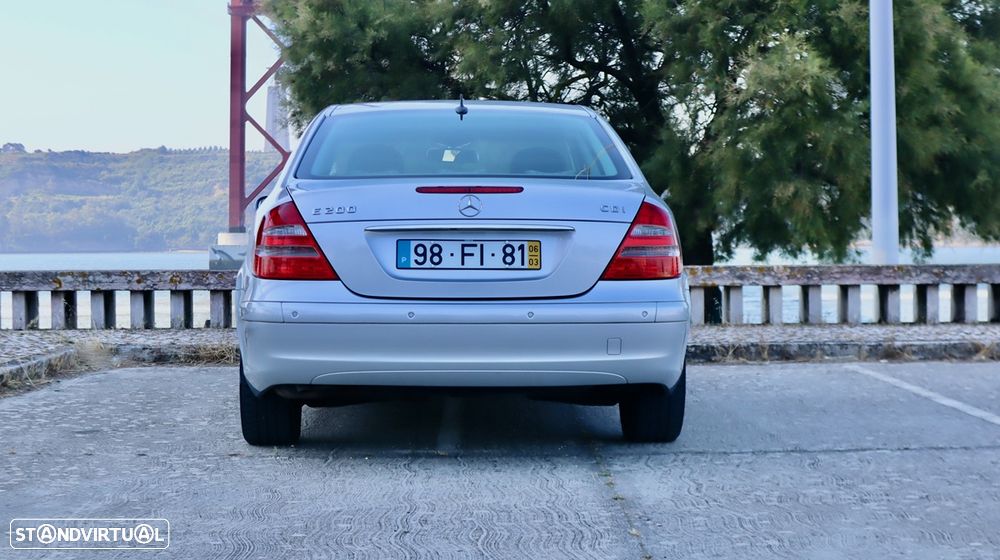 Mercedes-Benz E 200 CDI Auto Classic - 18
