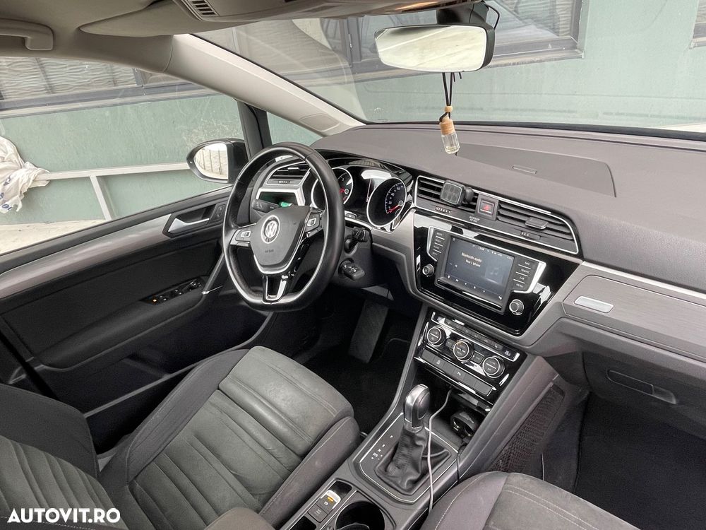 Volkswagen Touran 2.0 TDI SCR (BlueMotion Technology) DSG Comfortline - 11