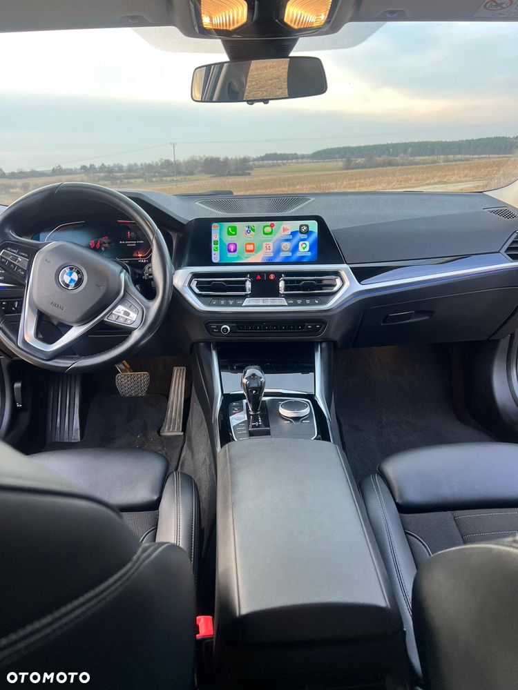 BMW Seria 3 320d Sport Line Shadow - 7