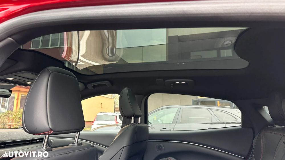 Ford Mustang Mach-E - 16