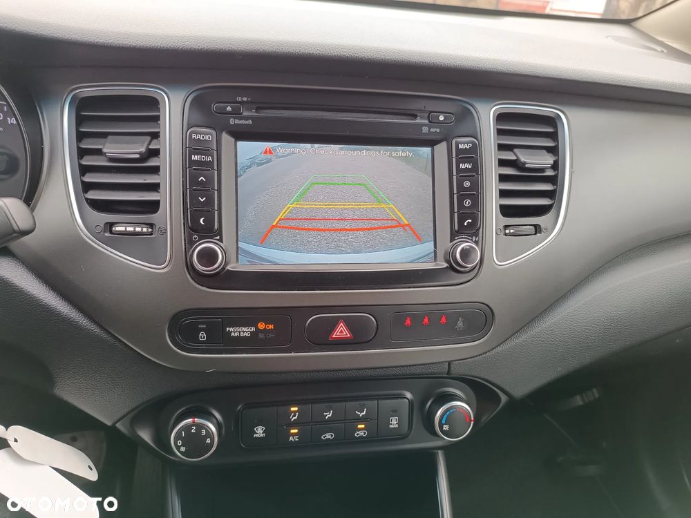 Kia Carens 1.6 CVVT Vision - 29