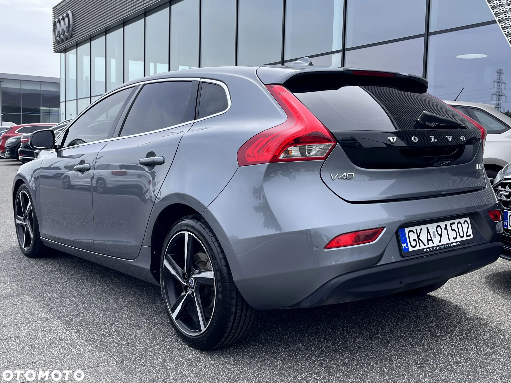 Volvo V40 D2 Momentum - 3