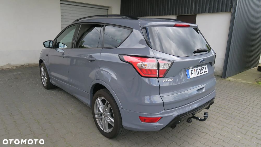Ford Kuga - 12