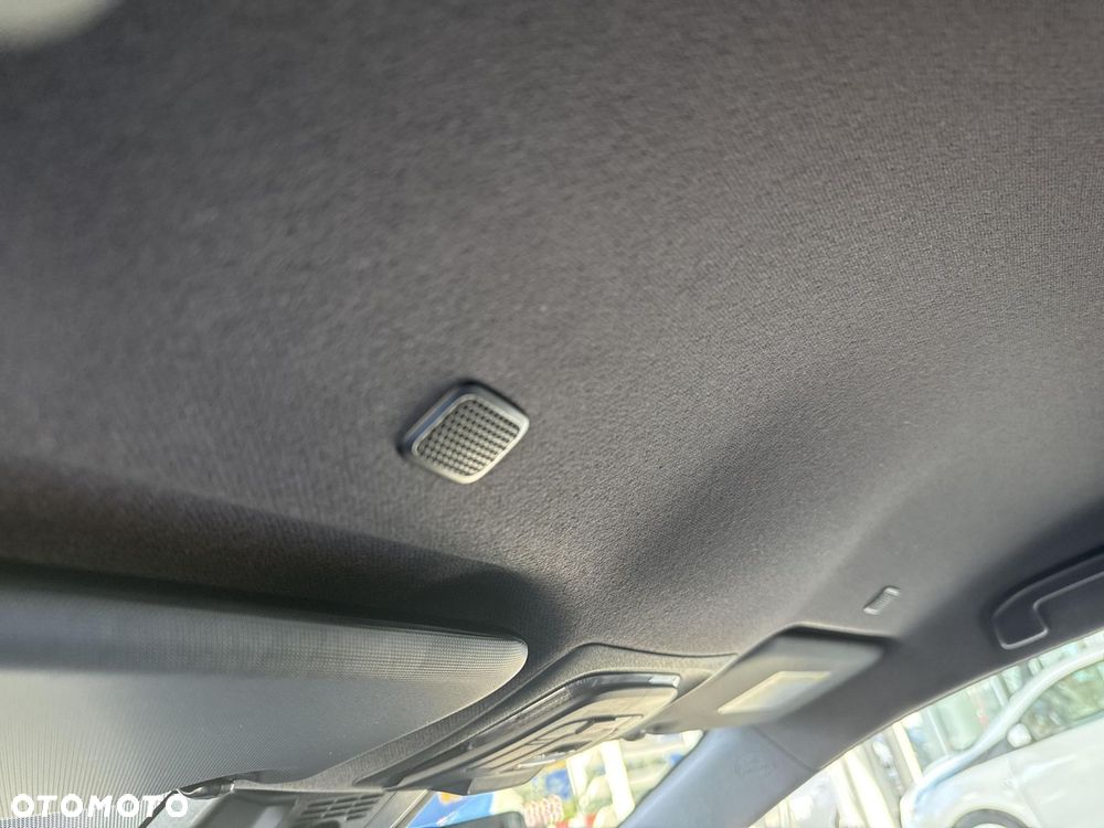 Toyota Corolla 2.0 Hybrid GR Sport Dynamic - 26