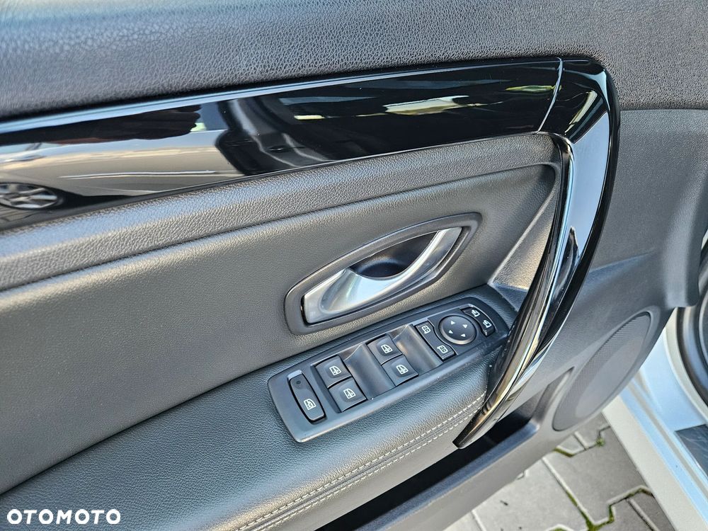 Renault Laguna dCi 150 FAP Bose - 39