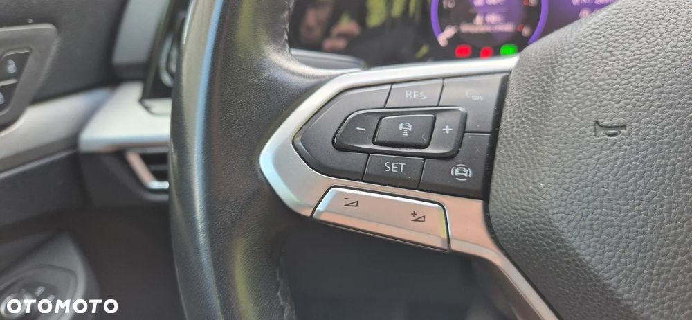 Volkswagen Golf Variant - 34