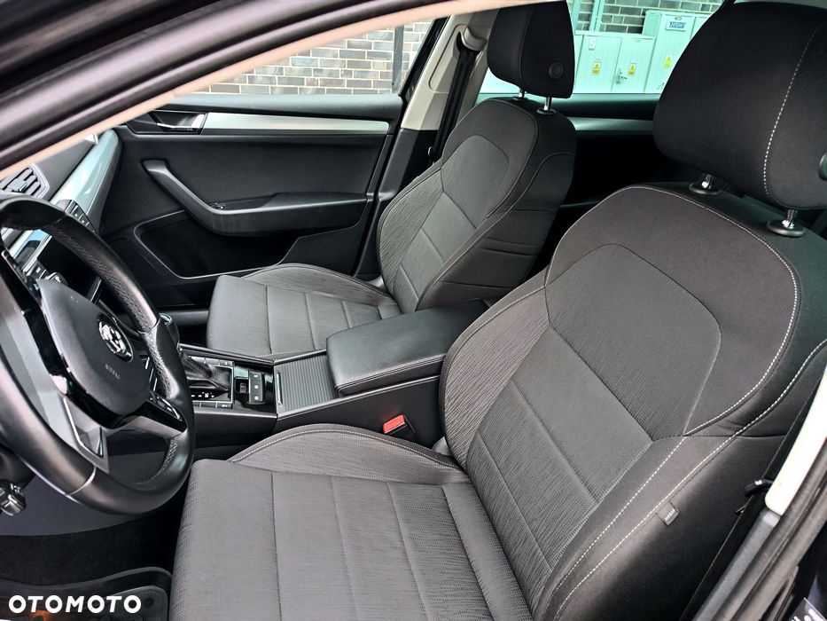 Skoda Superb 2.0 TDI Ambition DSG7 - 14