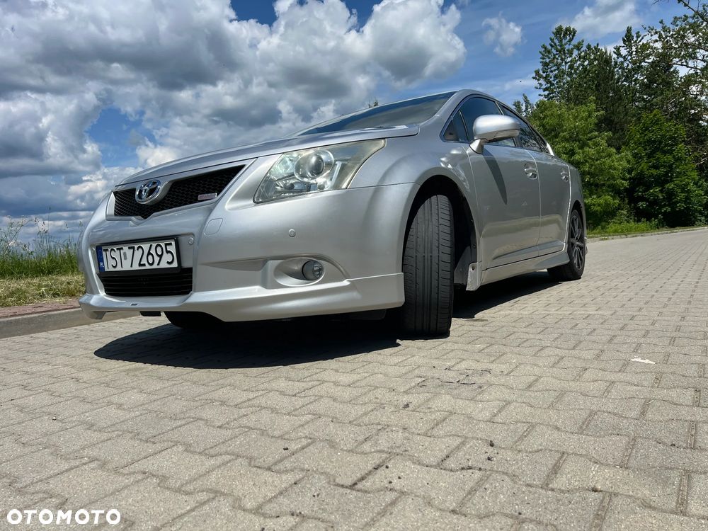 Toyota Avensis 2.0 Executive - 13
