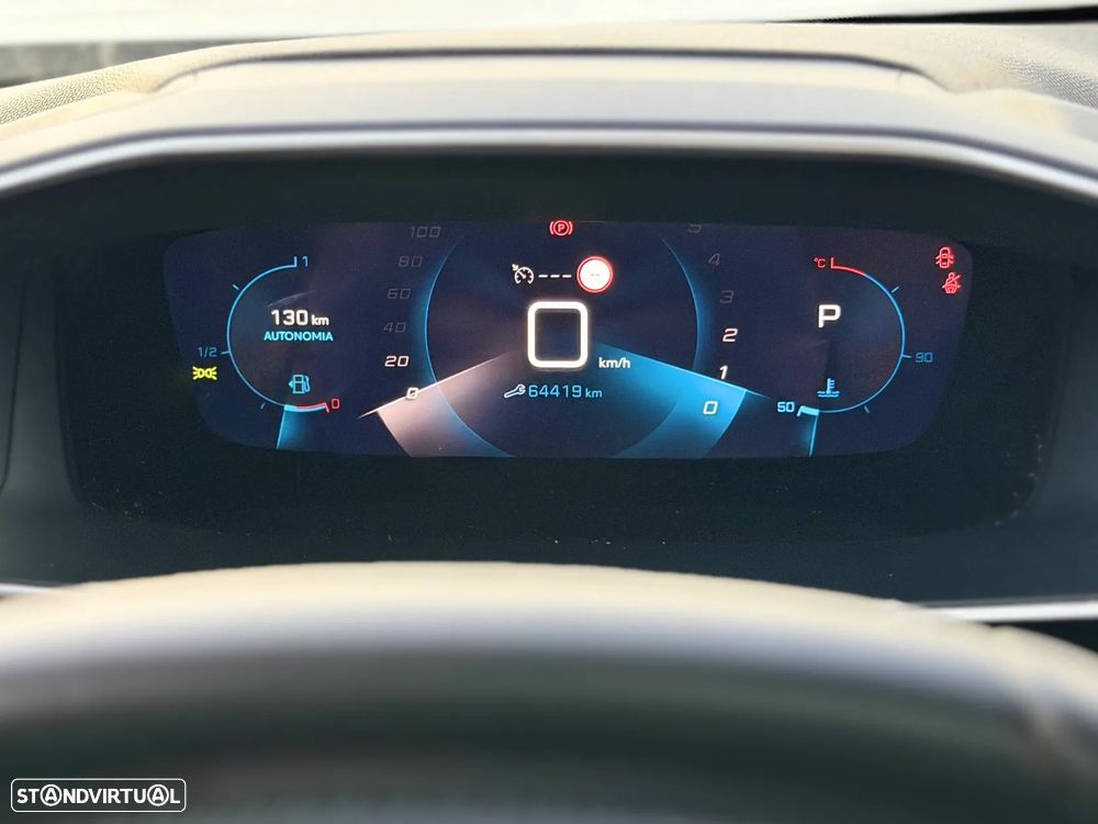 Peugeot 2008 1.2 PureTech Allure Pack EAT8 - 7