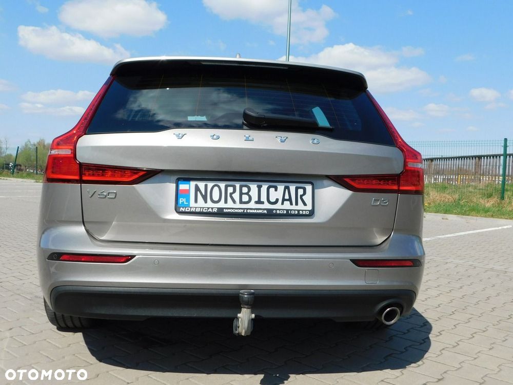 Volvo V60 D3 Momentum Pro - 16