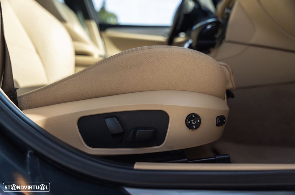 BMW X1 25 d xDrive Auto Pack M - 14