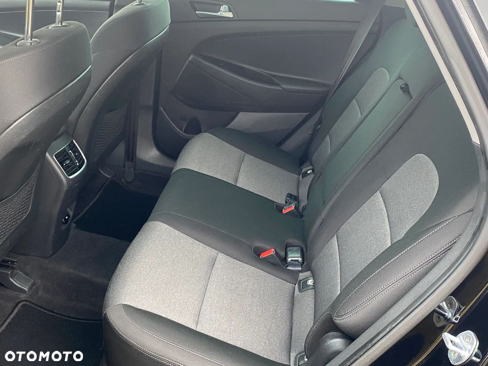 Hyundai Tucson 1.6 GDi 2WD Select - 28