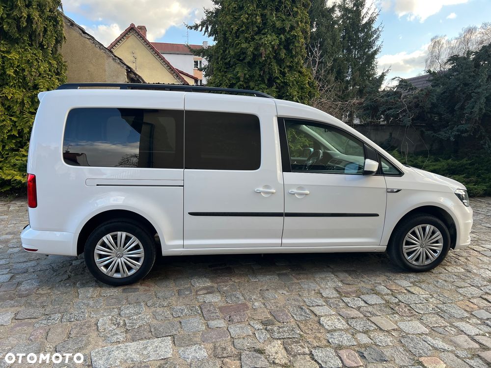 Volkswagen Caddy Maxi 2.0 TDI Comfortline DSG - 10