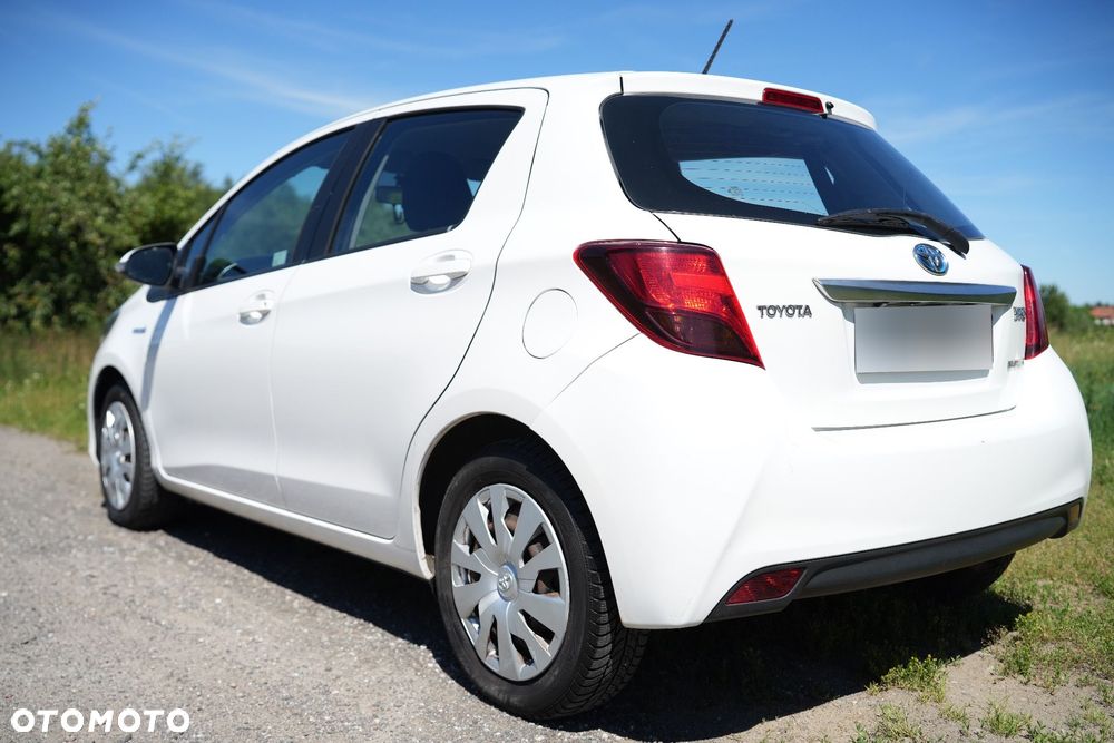 Toyota Yaris Hybrid 100 Premium EU6 - 2