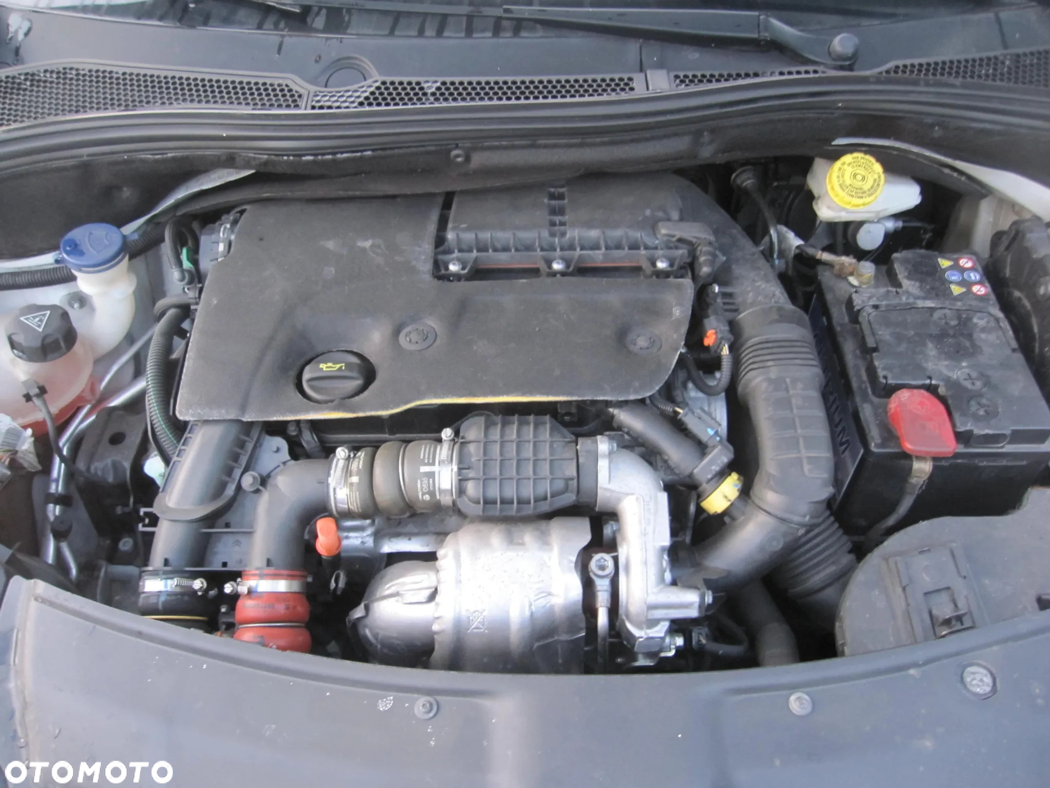 Peugeot 208 1.6 e-HDi Allure STT - 9