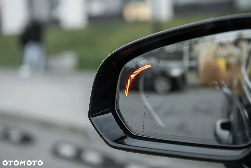 Volvo V60 T5 Geartronic R-Design - 36