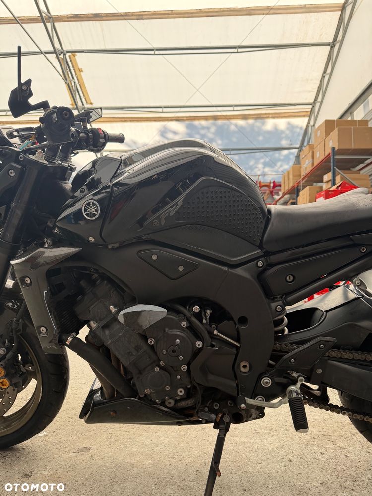 Yamaha FZ - 13
