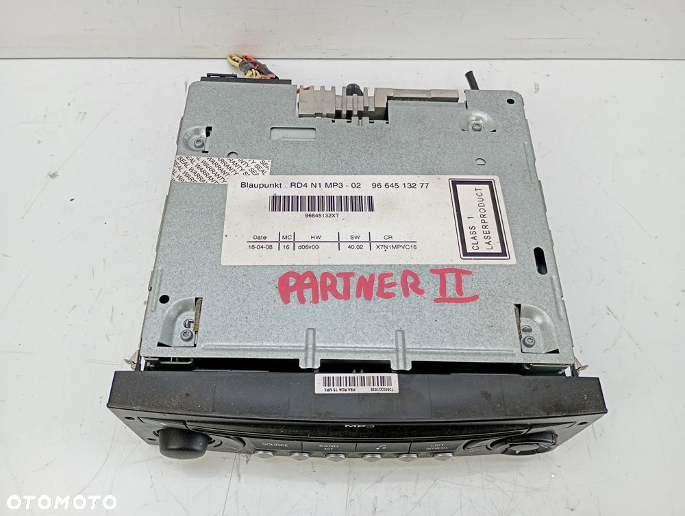 radio cd mp3 citroen berlingo II peugeot partner II 9664513277 - 2