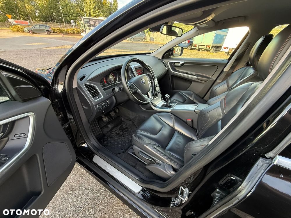 Volvo XC 60 D3 Drive-E Momentum - 14