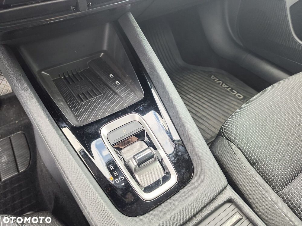 Skoda Octavia 1.5 TSI mHEV Edition 130 Selection DSG - 16