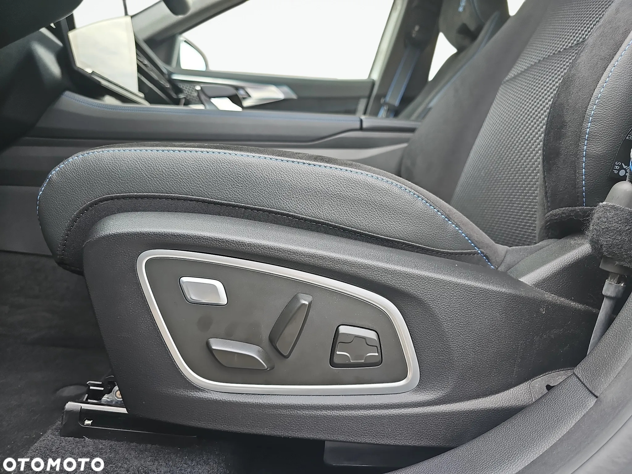 Renault Austral 1.2 E-Tech Full Hybrid 200 Iconic esprit Alpine MMT - 16