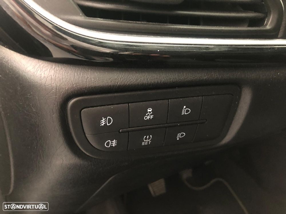 Fiat Tipo Cross 1.3 Multijet - 16