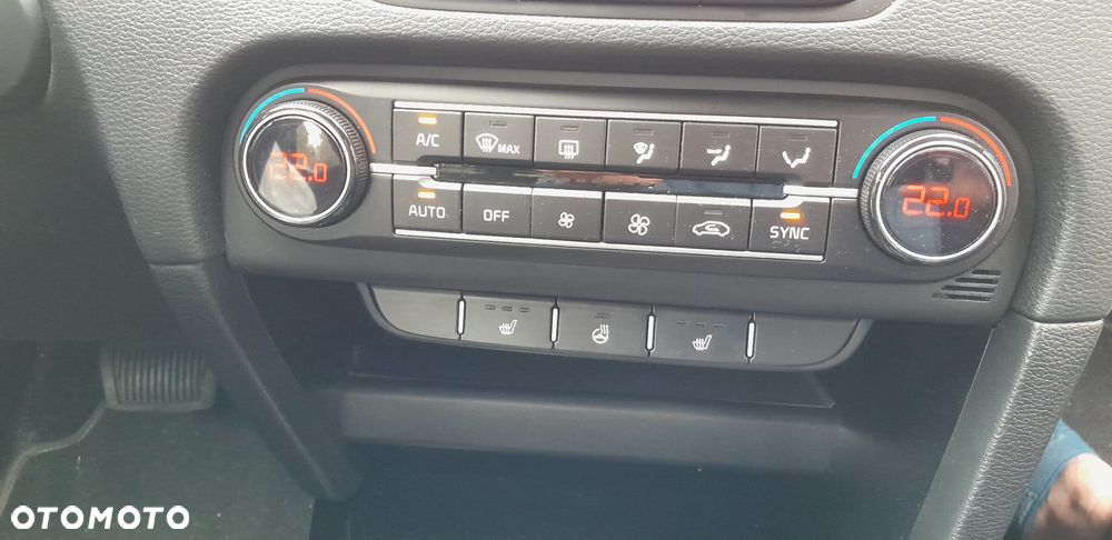 Kia Ceed 1.5 T-GDI DCT7 OPF Spirit - 12