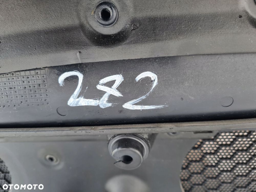 VW T5 MULTIVAN HIGHLINE tapicerka boczek lewy tył 7H5868716 - 5