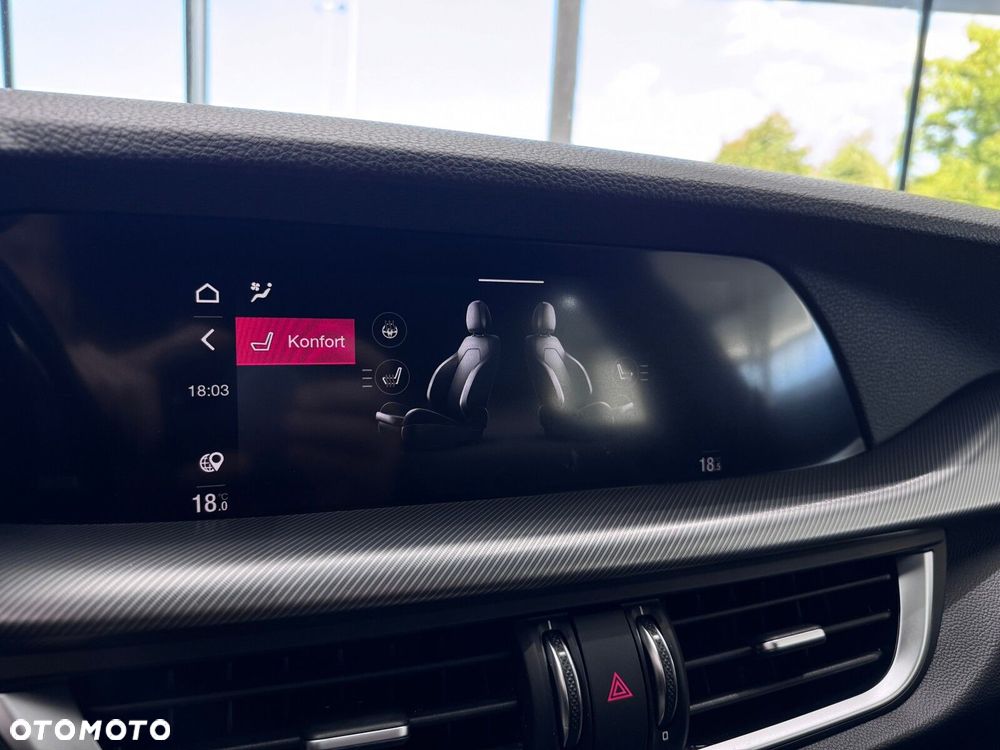 Alfa Romeo Stelvio 2.0 Turbo Veloce Q4 - 34