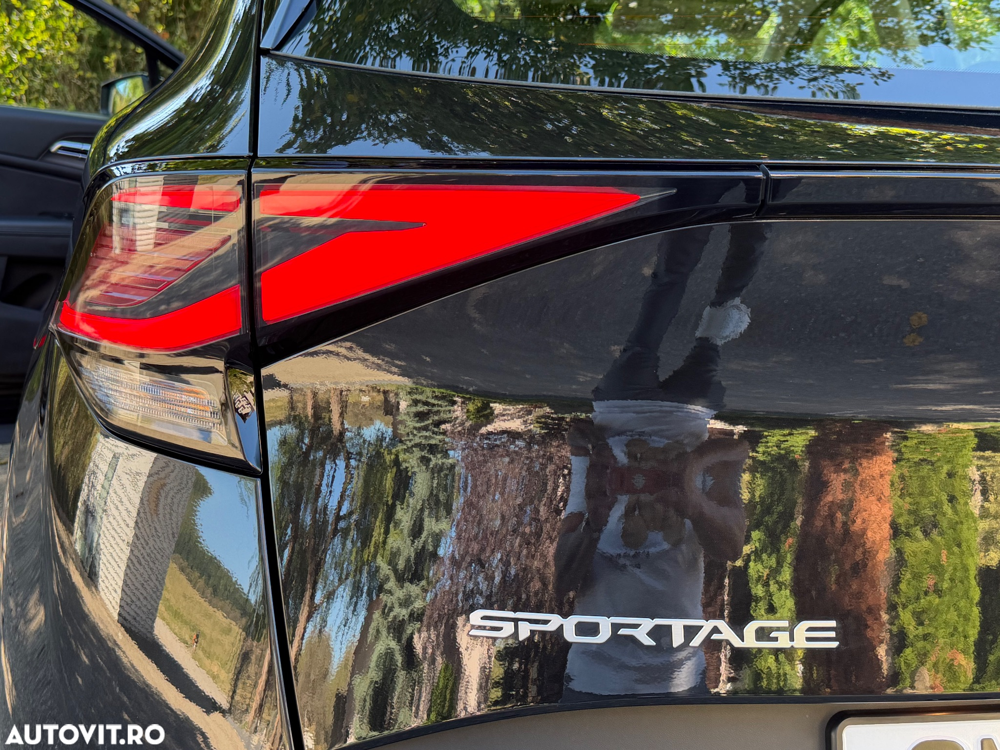Kia Sportage 1.6 T-GDI PHEV 6AT 4x4 Style - 30