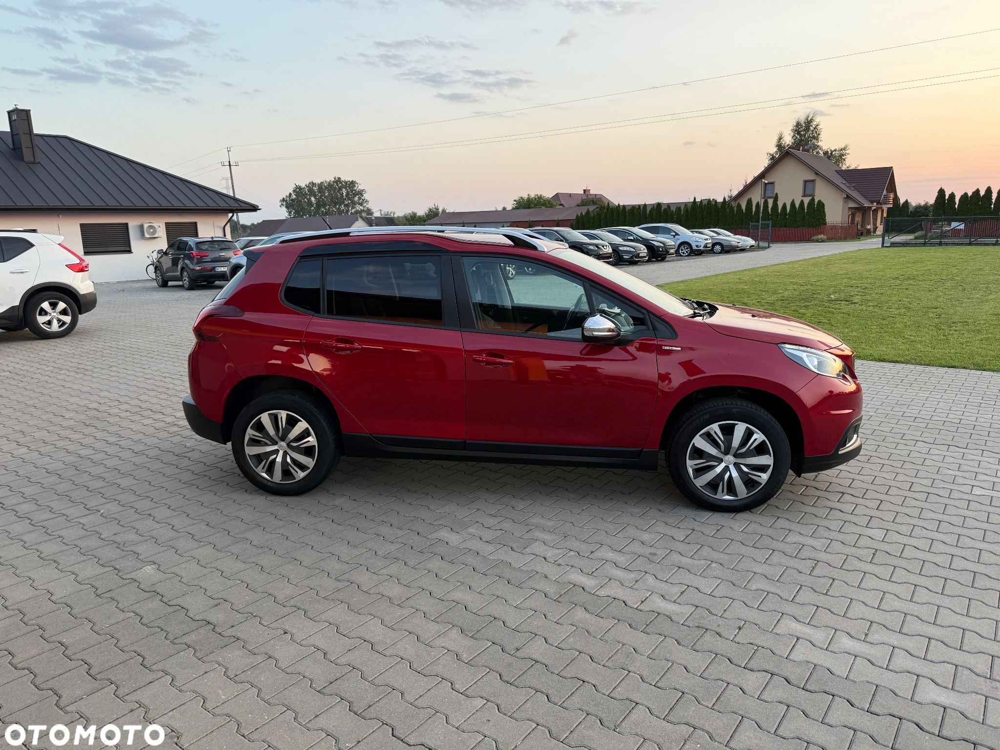 Peugeot 2008 1.2 Pure Tech Active S&S - 15