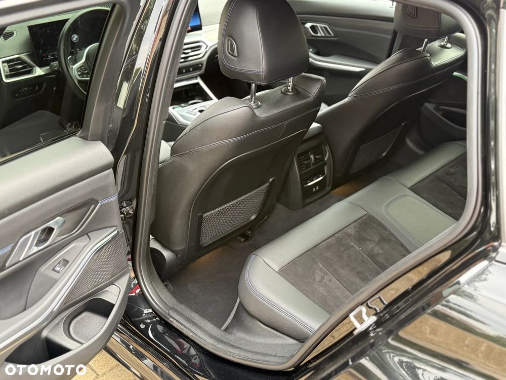 BMW Seria 3 320d xDrive M Sport sport - 12